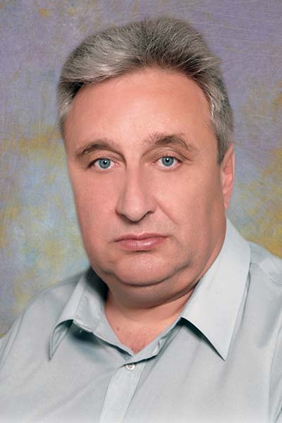 Душан Давинић